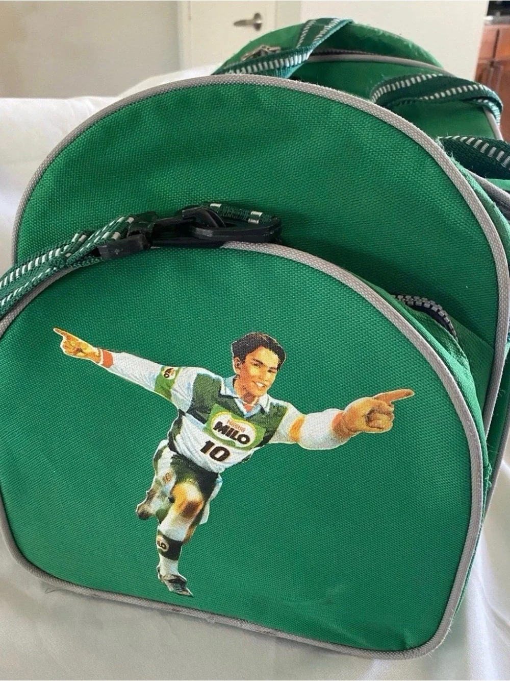 Retro Vintage 1990s Nestle Milo Duffle Bag 18